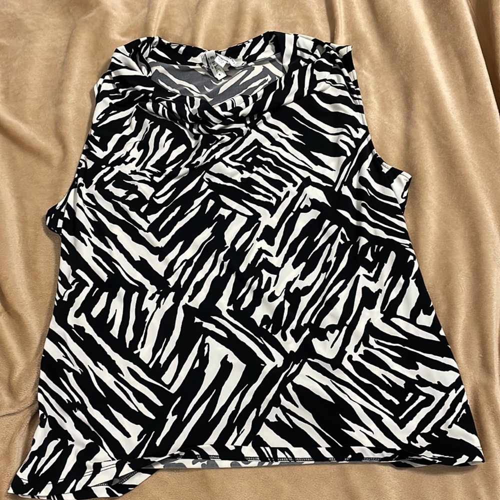 Jones Studio Sleeveless blouse